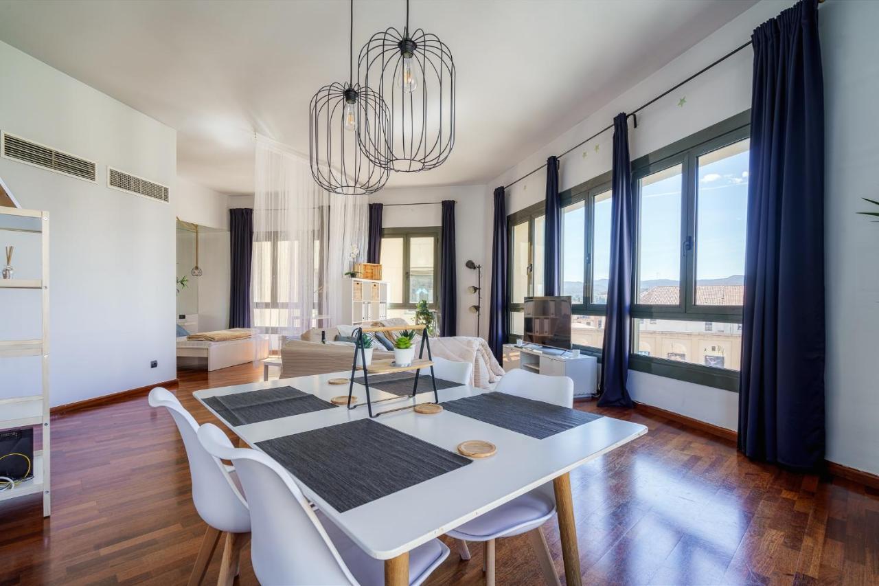 Espectacular Loft En Centrico Edificio Singular Apartment Manresa Exterior foto