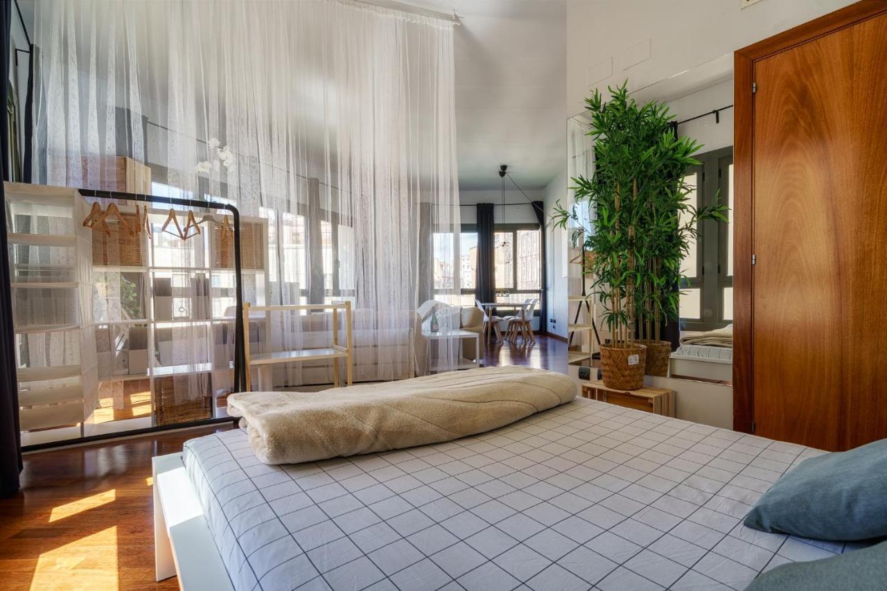 Espectacular Loft En Centrico Edificio Singular Apartment Manresa Exterior foto