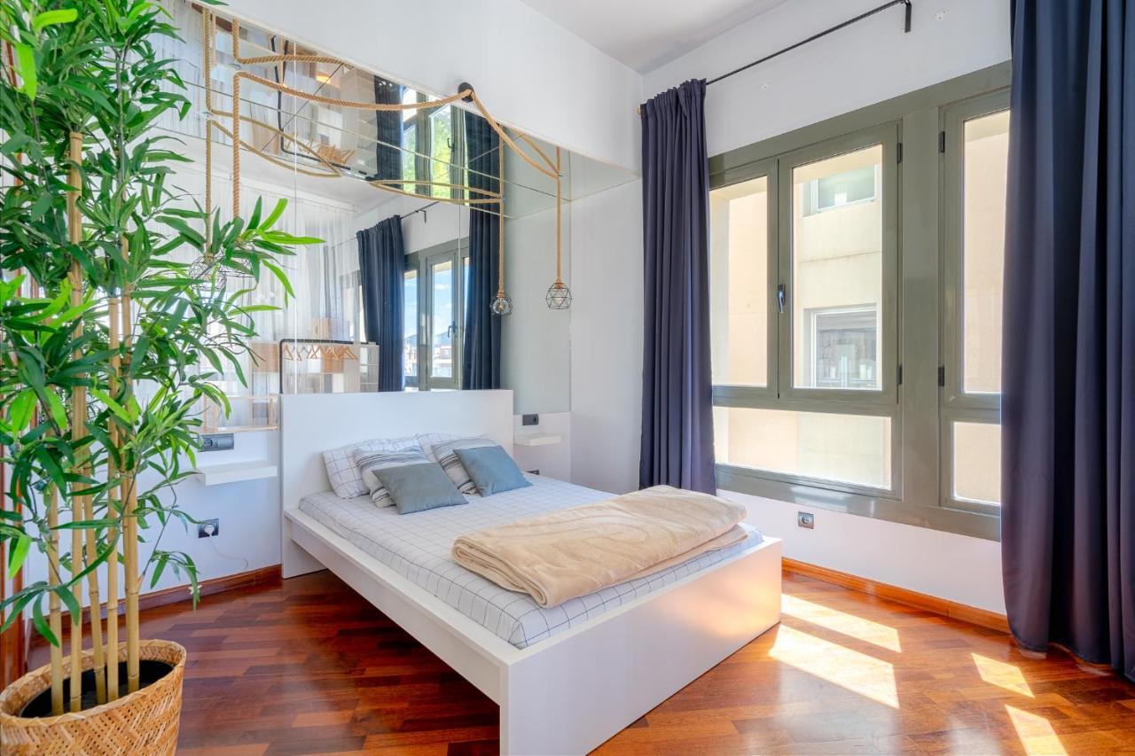 Espectacular Loft En Centrico Edificio Singular Apartment Manresa Exterior foto