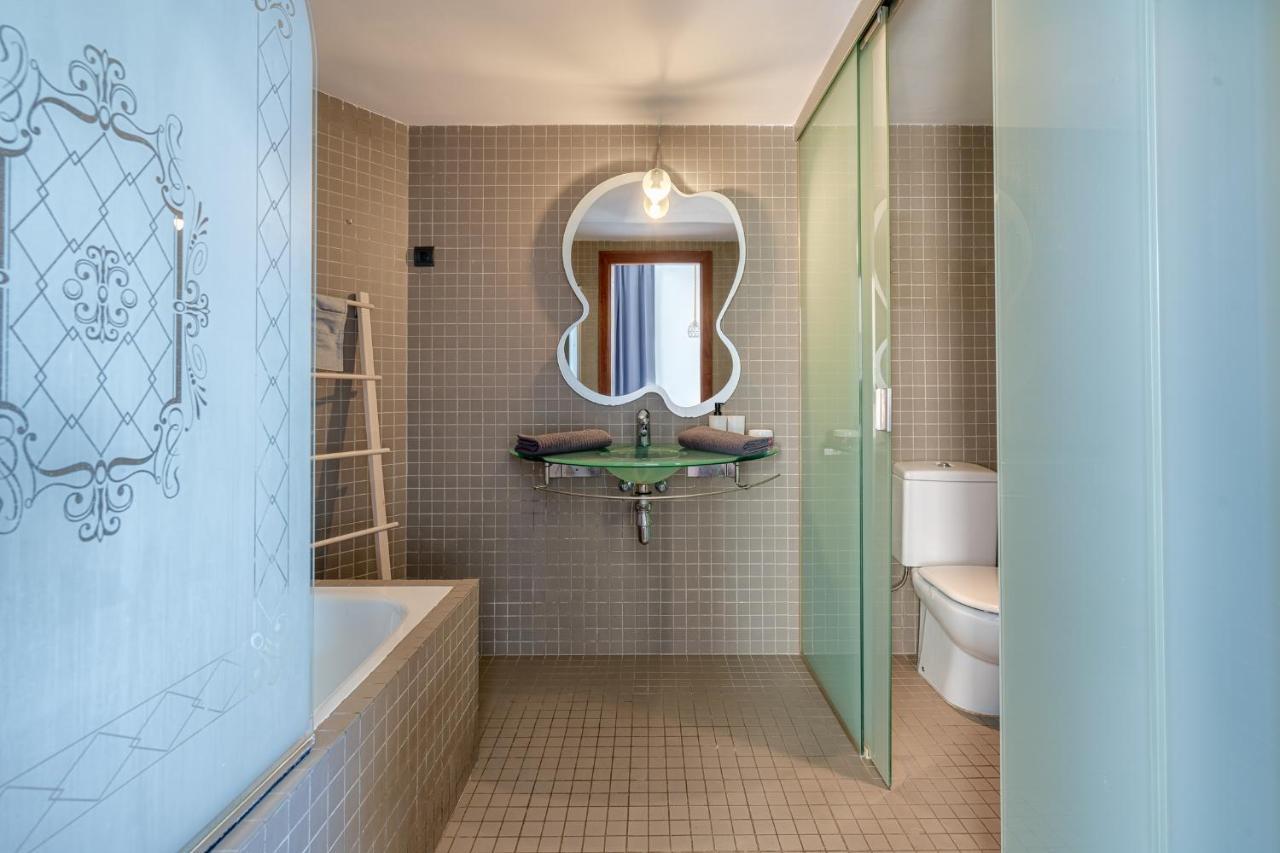 Espectacular Loft En Centrico Edificio Singular Apartment Manresa Exterior foto
